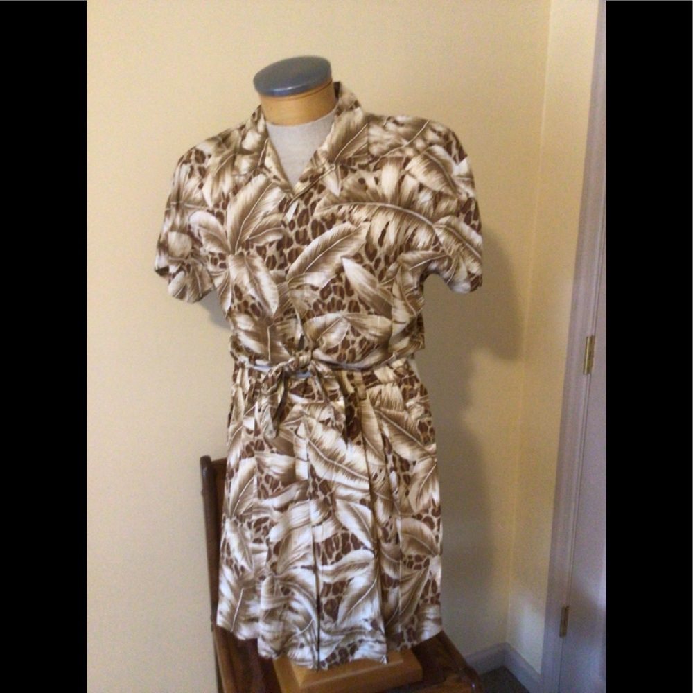 Vintage Liz Wear Banana Leaf Design Tan & Cream Top w Culottes